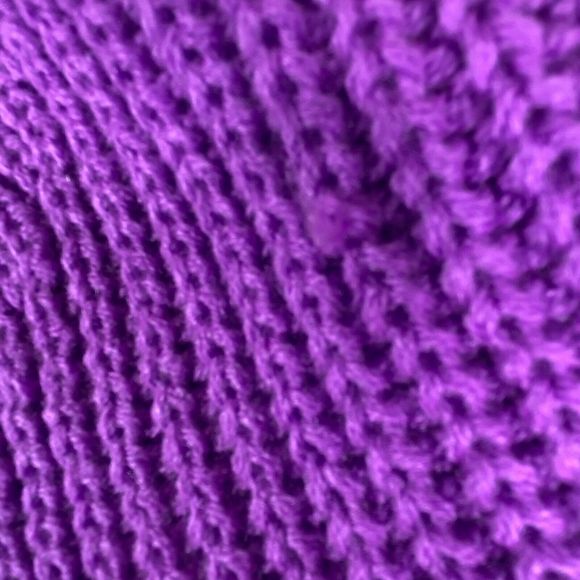 GB Purple Cable Knit Long Sleeve Crop Sweater NWT Size Small - Picture 9 of 9